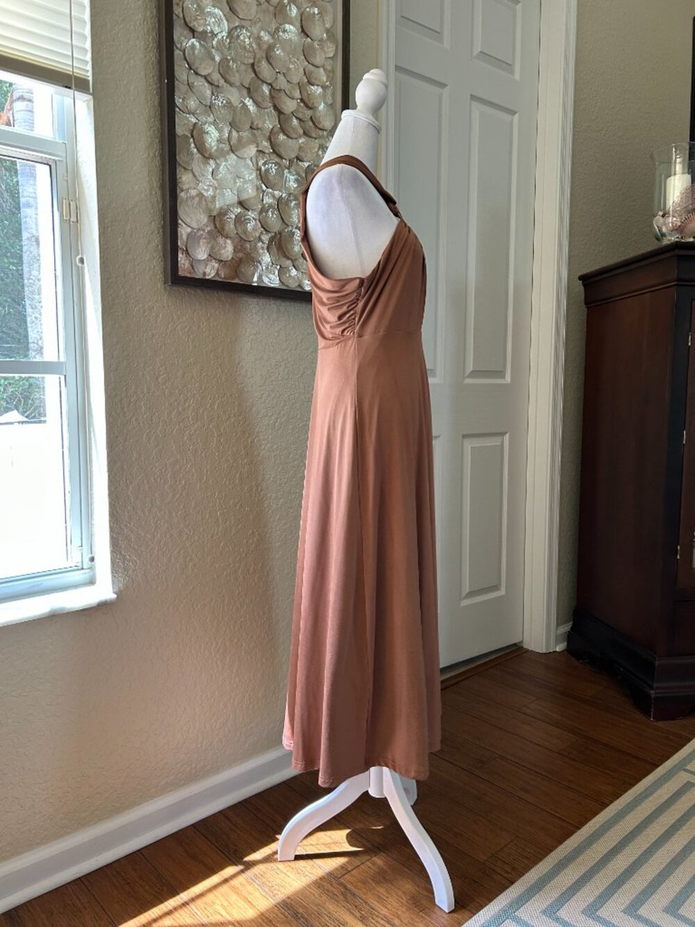 Bronze Circle Gathered Midi Dress - Picture 4 of 6